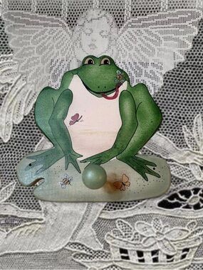 Vintage Fairycore Cottagecore Handmade Frog Shaped Wall Decor Hanger